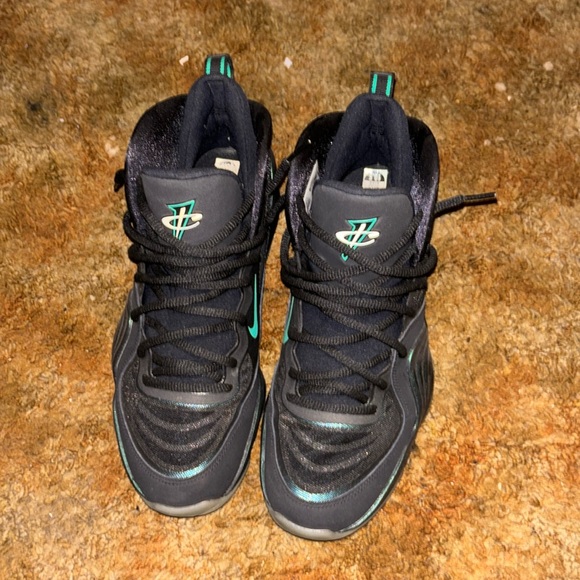 penny v sneakers